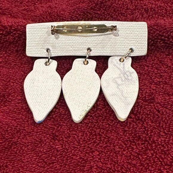 Vintage Christmas bulb brooch , bag charm, sweater charm, all is bright - Picture 2 of 10